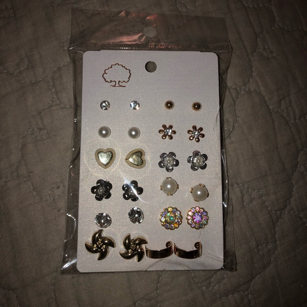 12 pairs of earrings